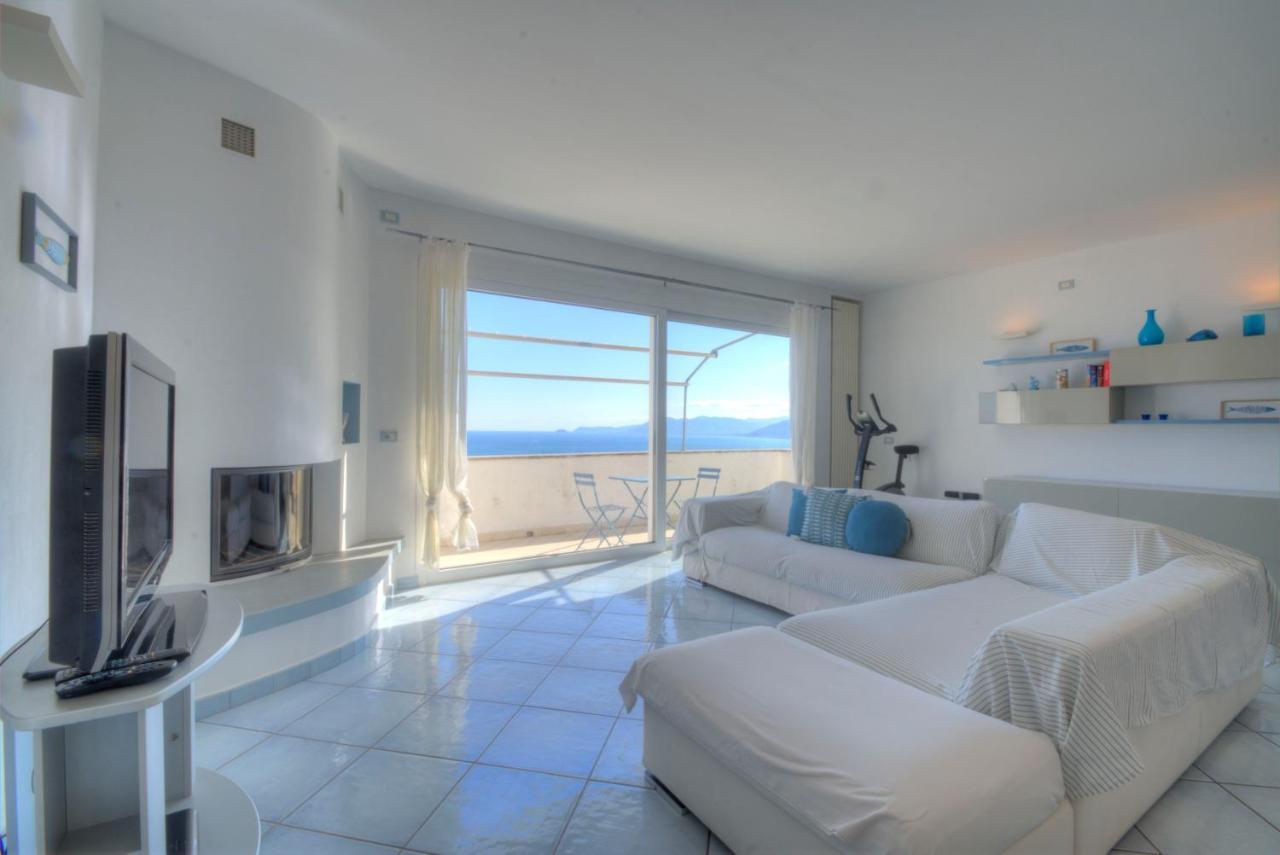 Villa Ischia Attico Sul Mare A Verezzi Борджо-Верецци Экстерьер фото
