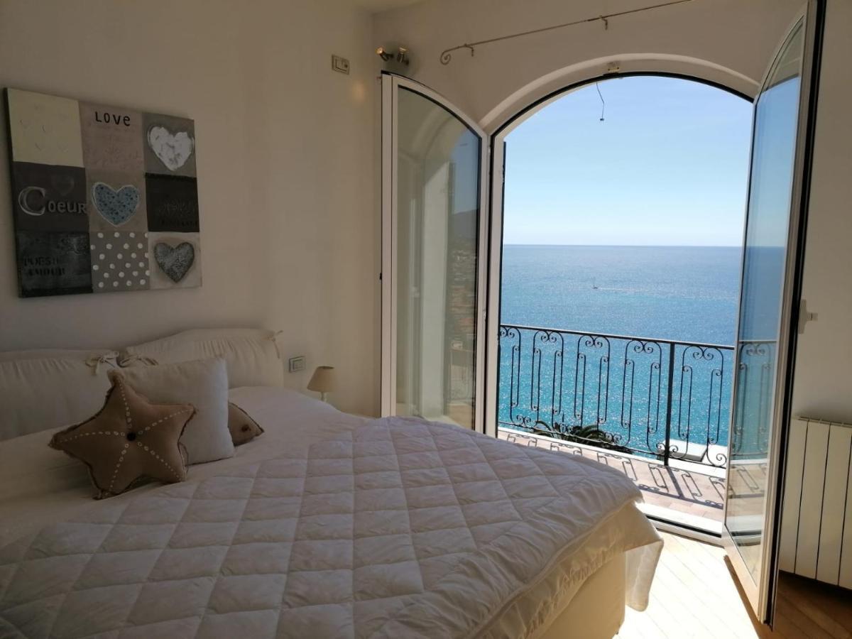 Villa Ischia Attico Sul Mare A Verezzi Борджо-Верецци Экстерьер фото